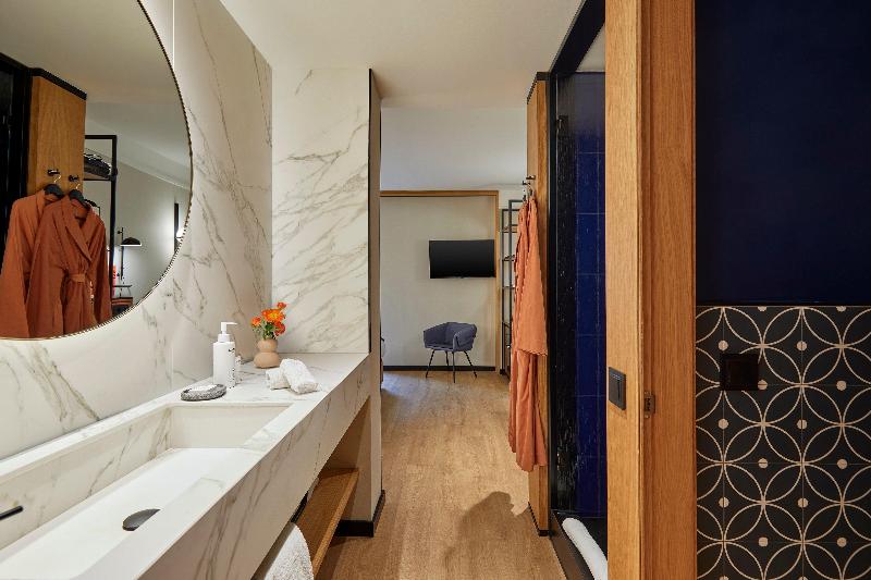 Kimpton Vividora Hotel image