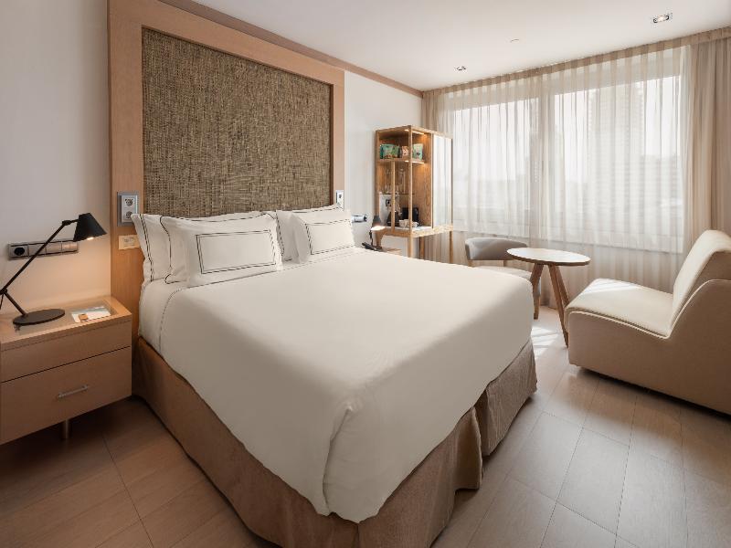 Melia Madrid Princesa image