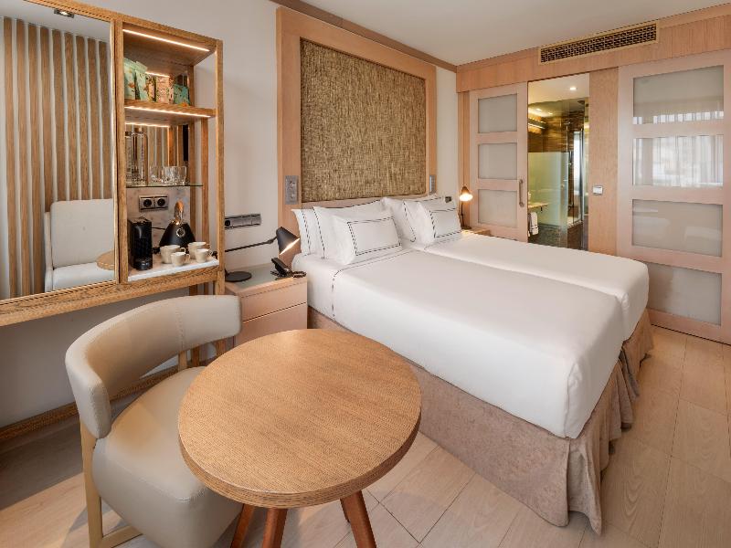 Melia Madrid Princesa image