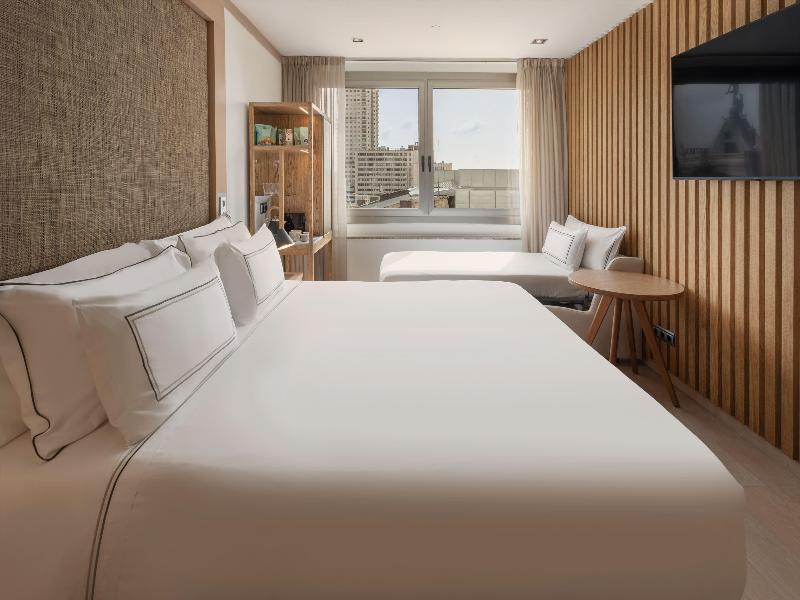 Melia Madrid Princesa image