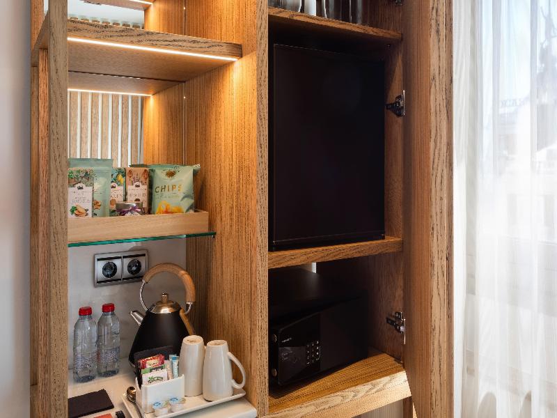 Melia Madrid Princesa image