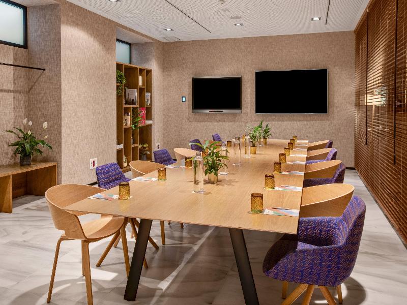 Melia Madrid Serrano image