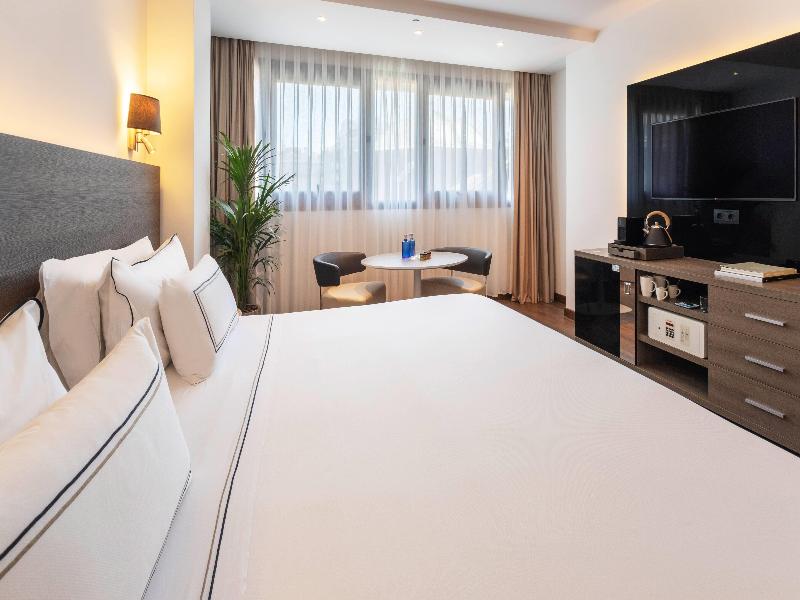 Melia Madrid Serrano image