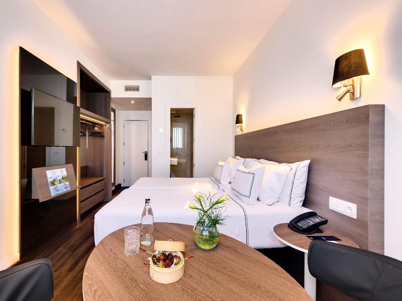 Melia Madrid Serrano image