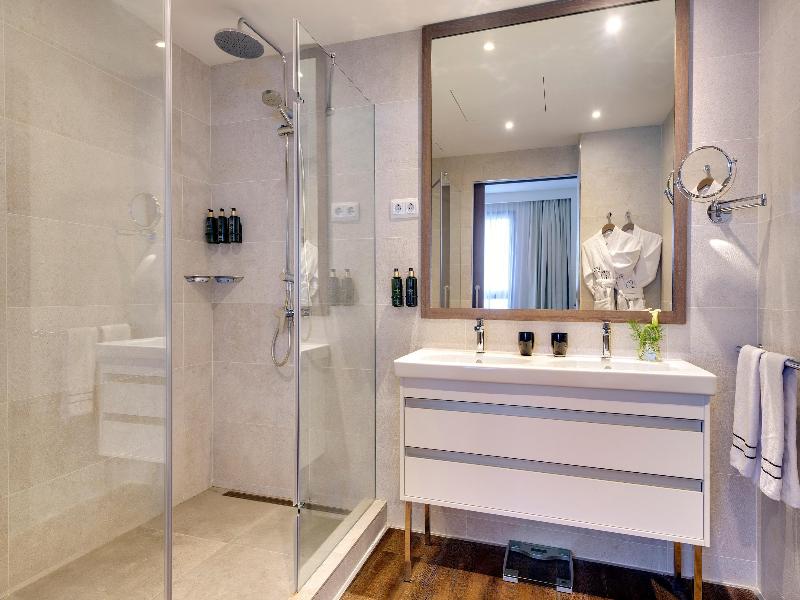 Melia Madrid Serrano image