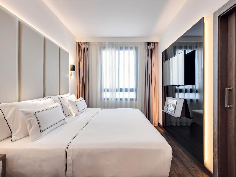 Melia Madrid Serrano image