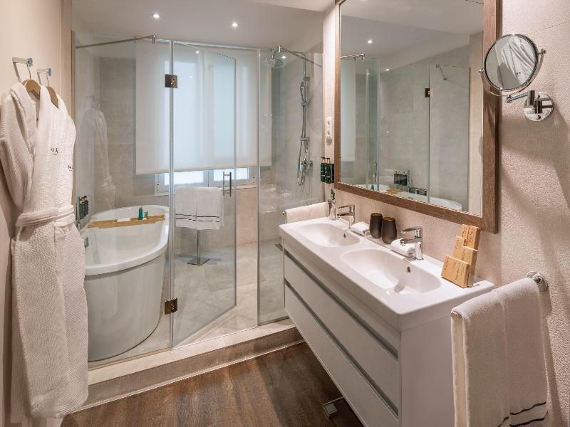 Melia Madrid Serrano image