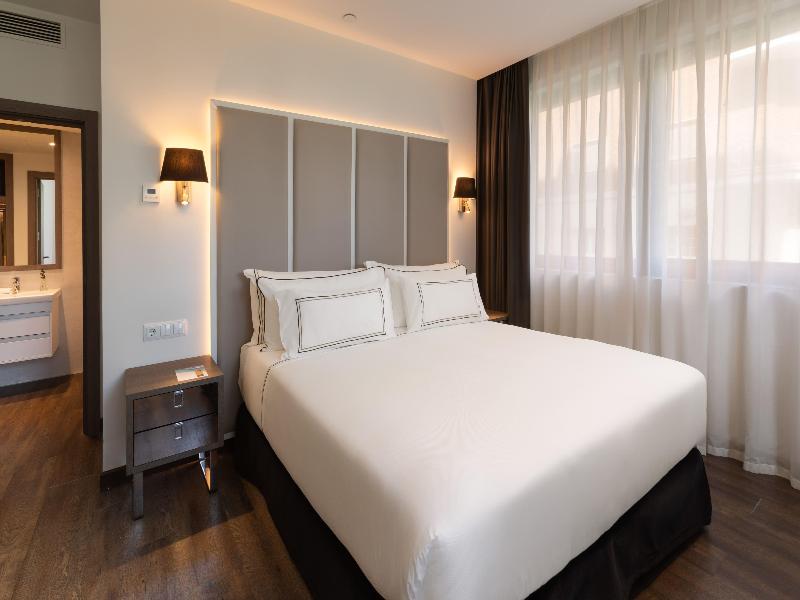 Melia Madrid Serrano image