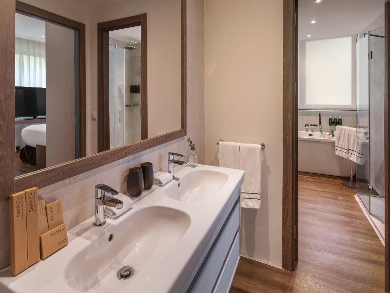 Melia Madrid Serrano image