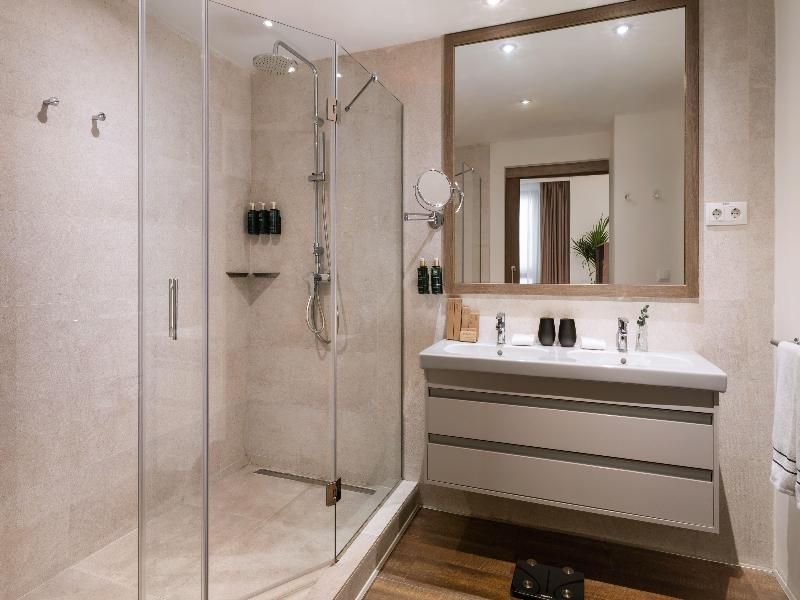 Melia Madrid Serrano image
