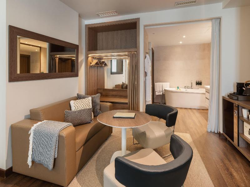 Melia Madrid Serrano image