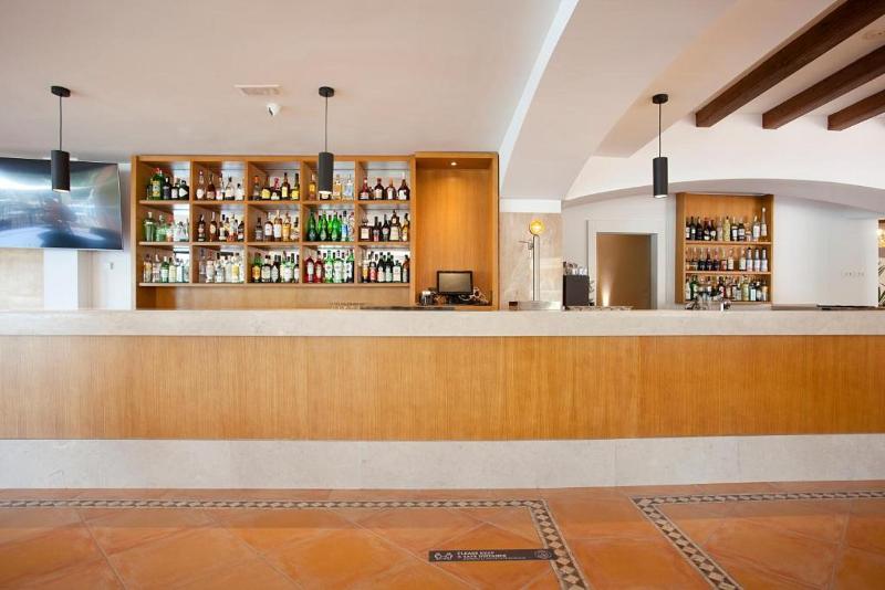 Mon Port Hotel & SPA image