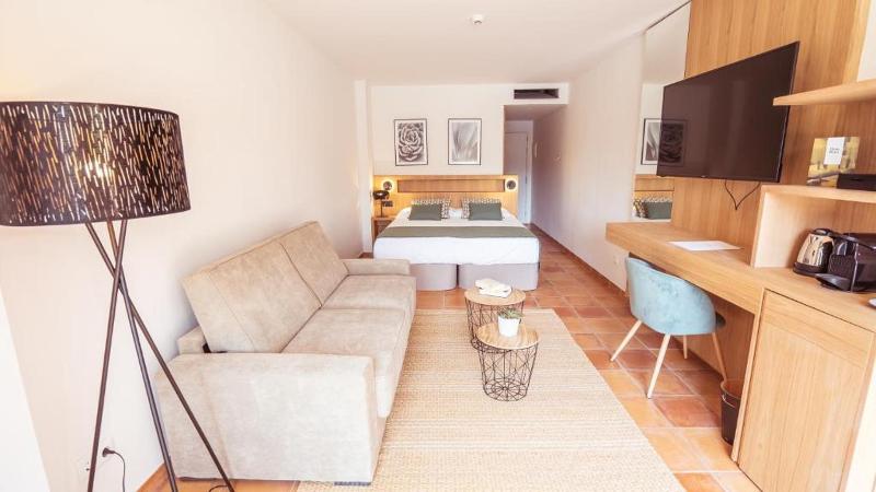 Mon Port Hotel & SPA image