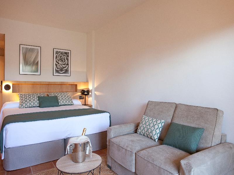Mon Port Hotel & SPA image