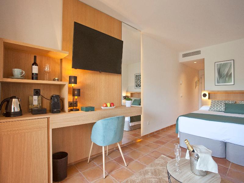 Mon Port Hotel & SPA image