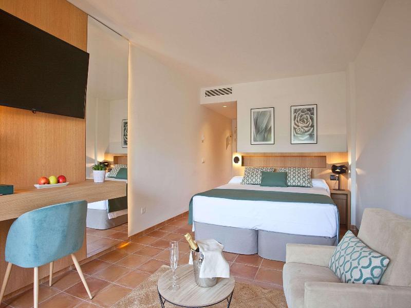 Mon Port Hotel & SPA image