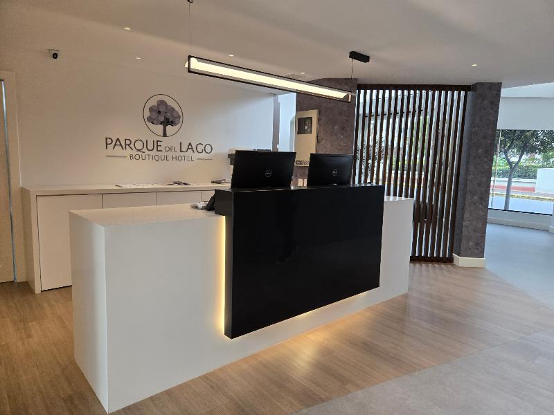 Parque Del Lago Boutique Hotel image