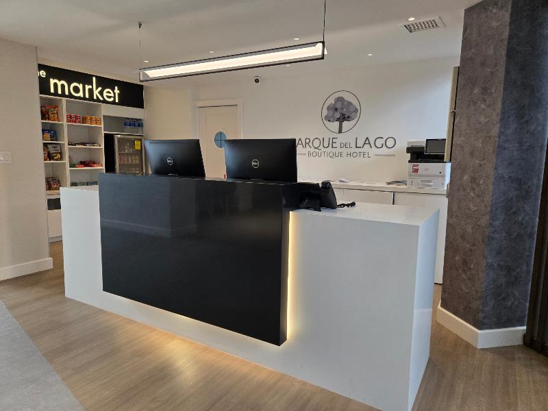 Parque Del Lago Boutique Hotel image