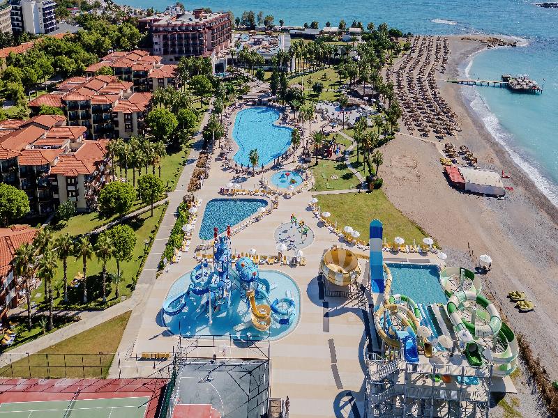 Justiniano Park Conti image
