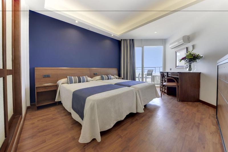 Hotel Puertobahia & SPA image