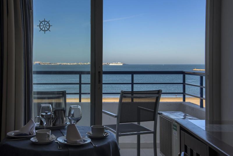 Hotel Puertobahia & SPA image
