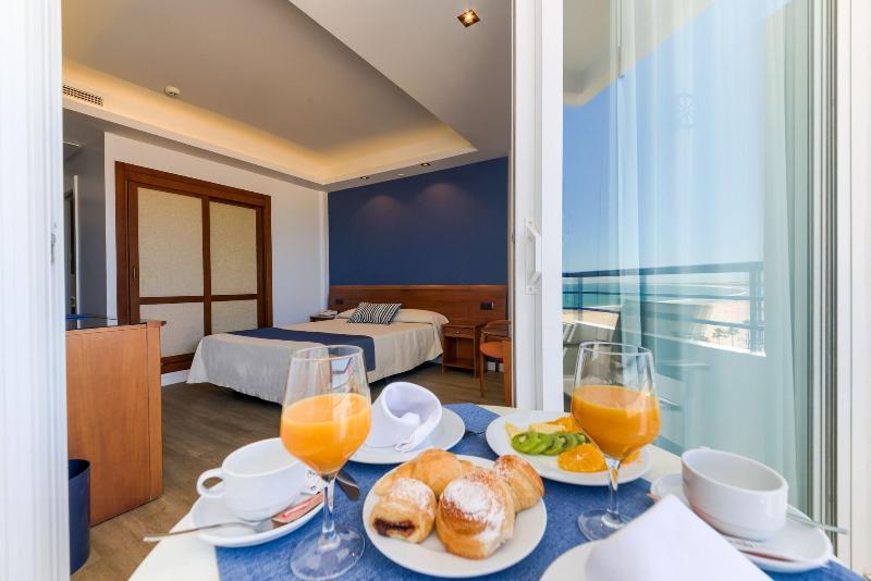 Hotel Puertobahia & SPA image