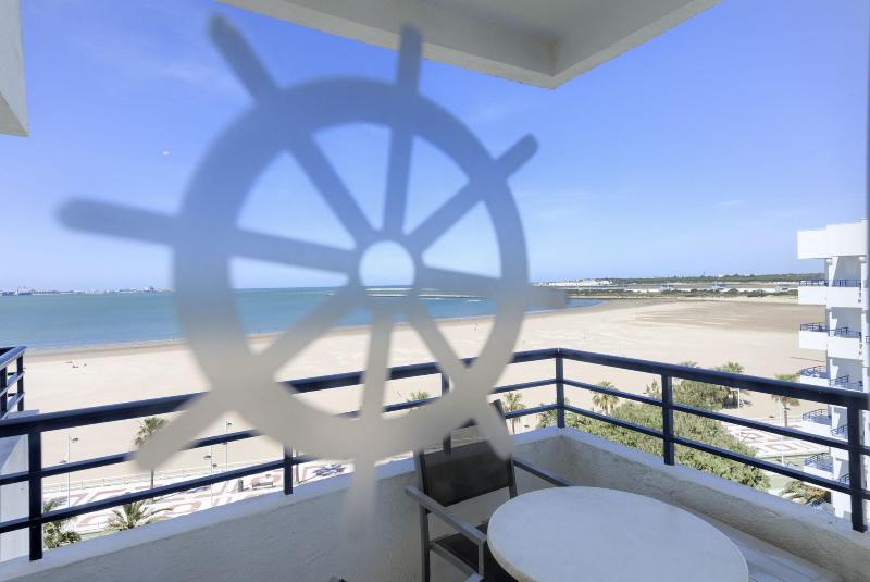 Hotel Puertobahia & SPA image