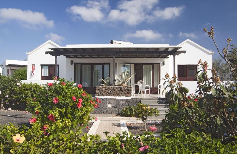 Playa Limones image