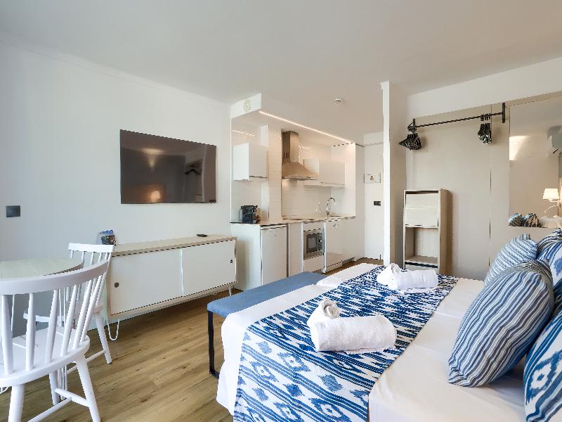 Wyndham Mallorca Portocolom Resort image