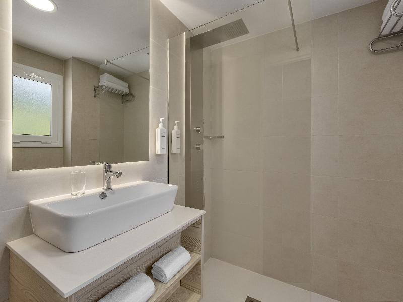 Wyndham Mallorca Portocolom Resort image