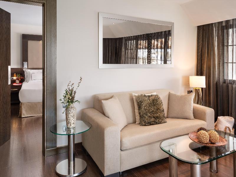 Melia Sol y Nieve image