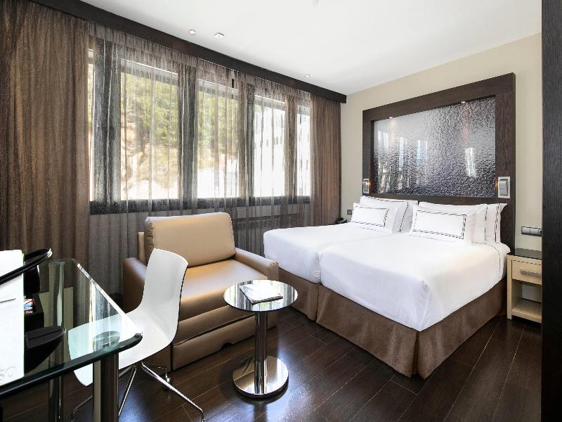 Melia Sol y Nieve image