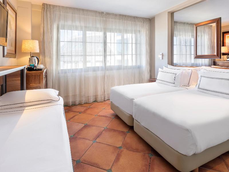 Melia Sol y Nieve image