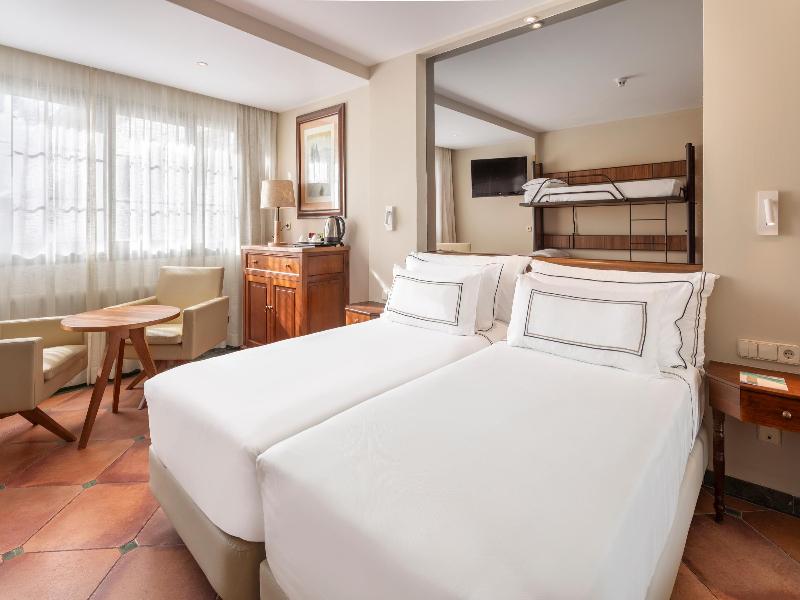 Melia Sol y Nieve image