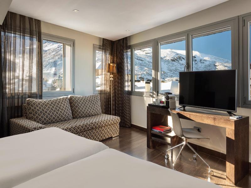 Melia Sol y Nieve image