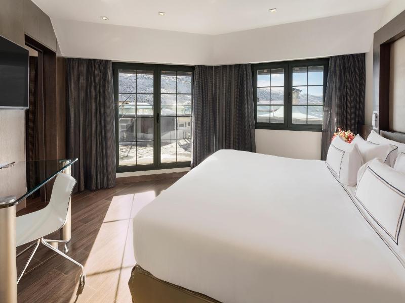 Melia Sol y Nieve image