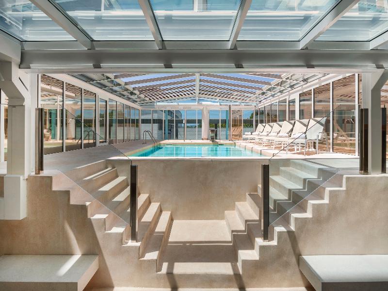 Salles Hotel Ciutat del Prat Barcelona Airport image