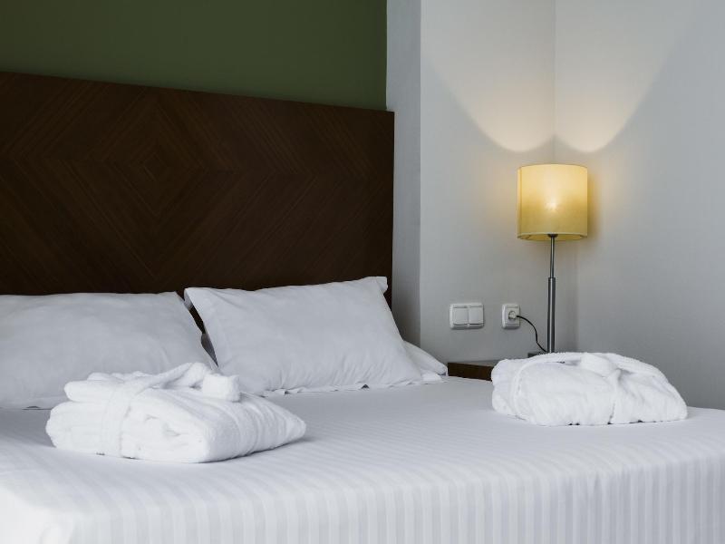 Avenida Hotel Almeria image
