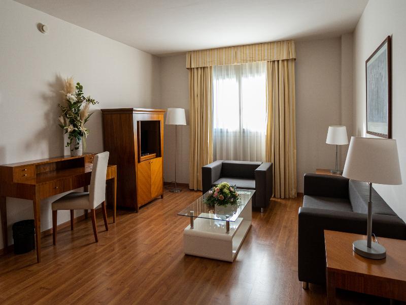 Sercotel Avenida Almeria image