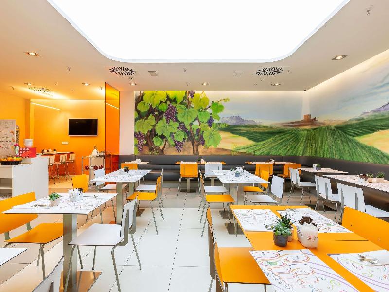 Ibis Styles Madrid Prado image
