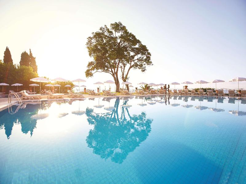 Reid's Palace, A Belmond Hotel, Madeira image
