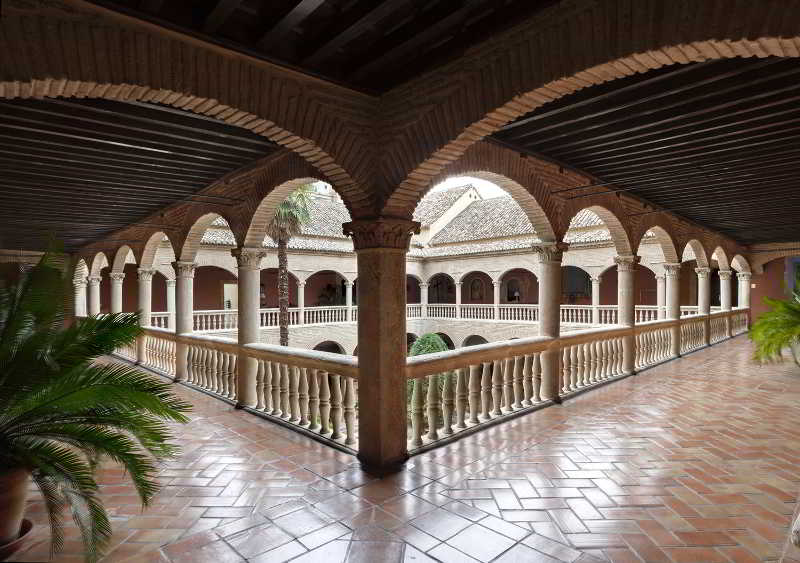 AC Palacio de Santa Paula