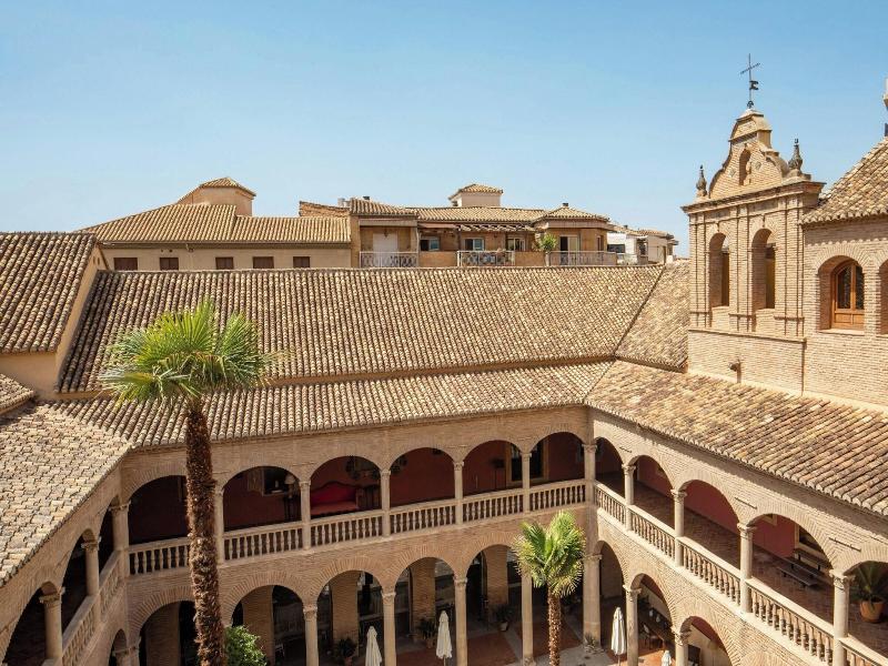 AC Palacio de Santa Paula Autograph Collection image