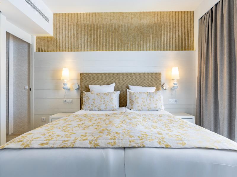 Hotel Illa D'or & Club Apartaments image