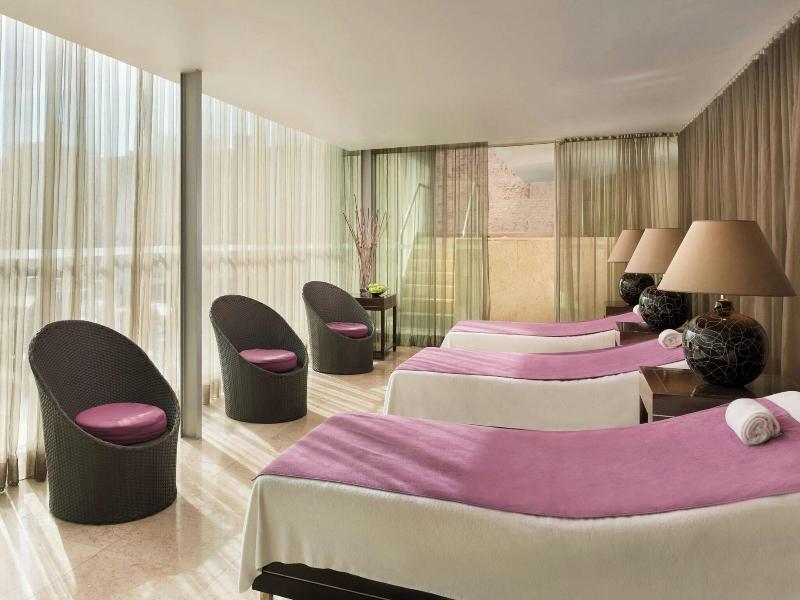 Sheraton Lisboa Hotel & Spa image