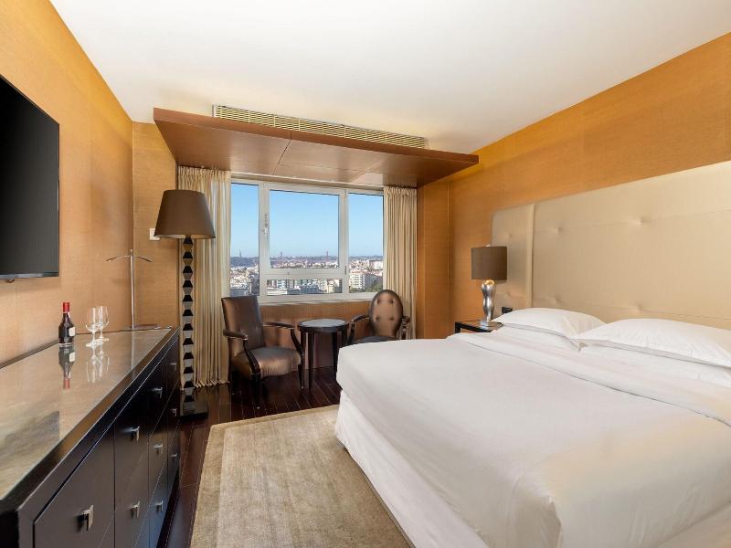 Sheraton Lisboa Hotel & Spa image