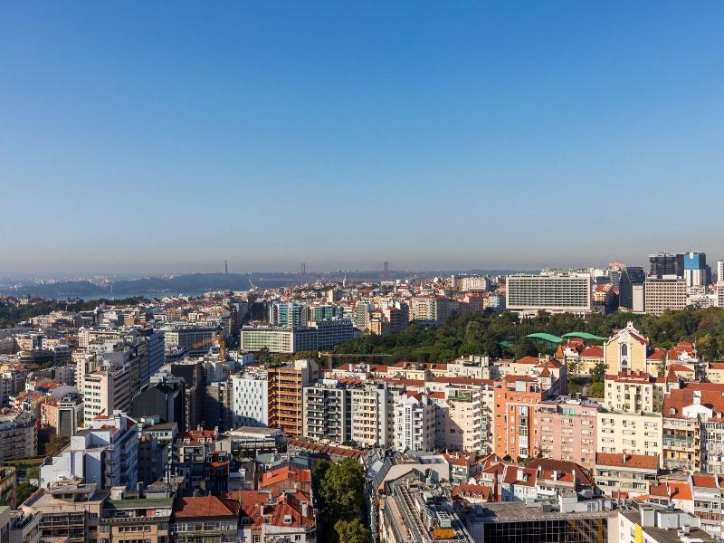 Sheraton Lisboa Hotel & Spa image