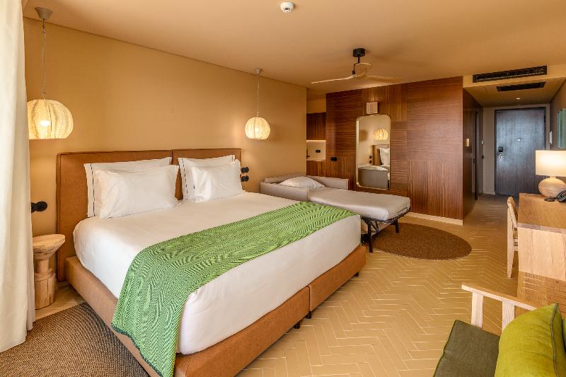 3HB Falesia Beach image