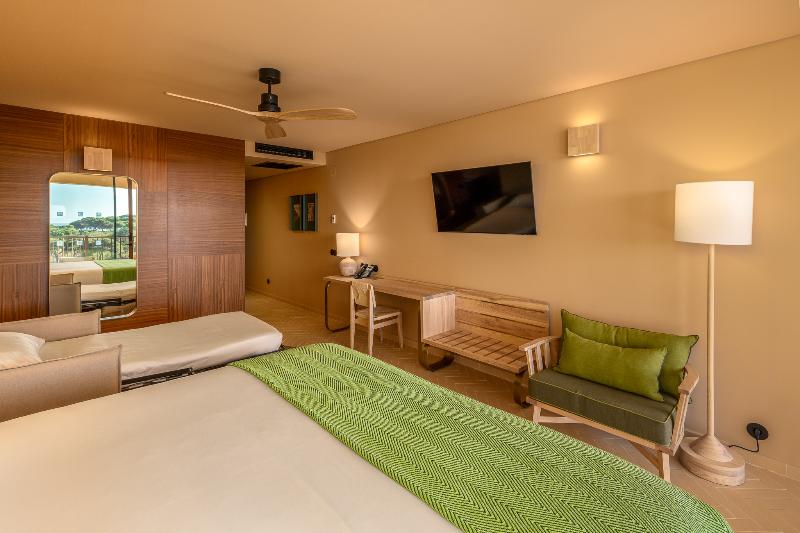 3HB Falesia Beach image