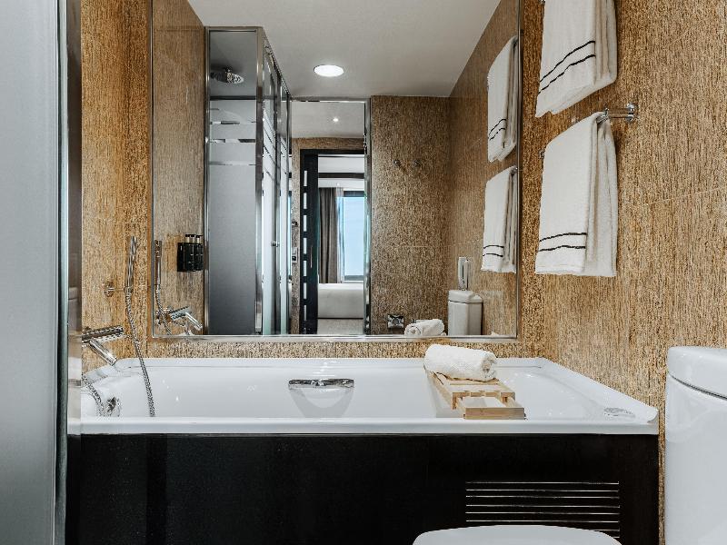 Melia Barcelona Sarria image